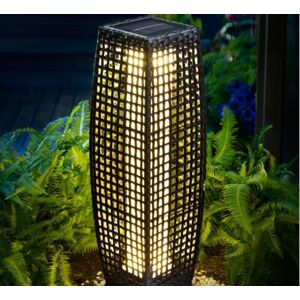 Solární ratanová lampa
